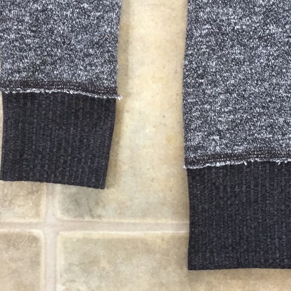 Orb - Scoop Neck Long Sleeve Top - Marled Grey - Picture 4 of 5